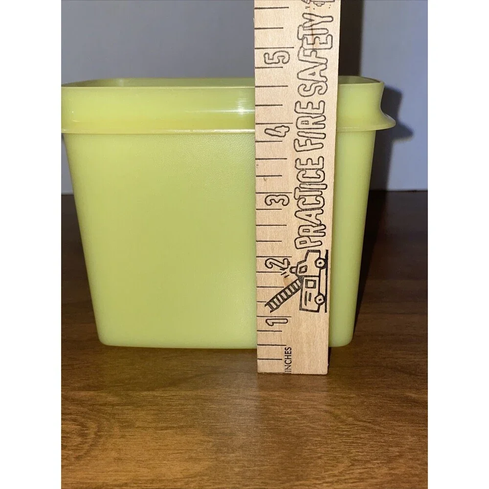 Tupperware Replacement Yellow Shelf Saver Container 1243-2 NO LID